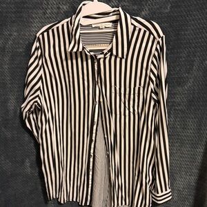 Jane and Delancey Black and White Striped Womens Button-Down Shirt